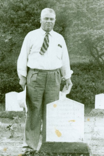 George Duckworth at the grave of Gunner John Antrobus